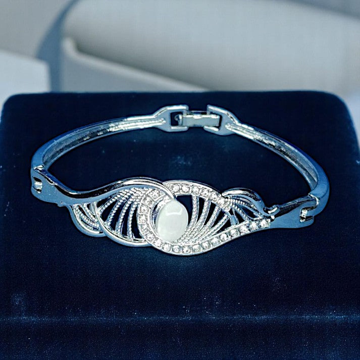 Dun’s Treasure Ocean Wave Silver Bracelet