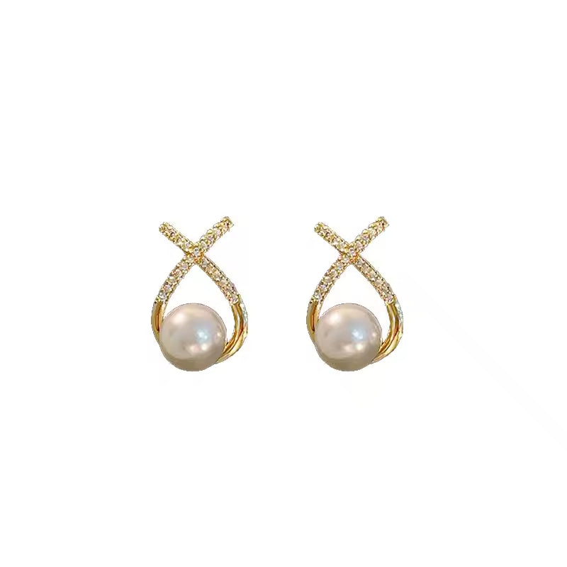 Minimalist Tassel & Pearl Stud Earrings