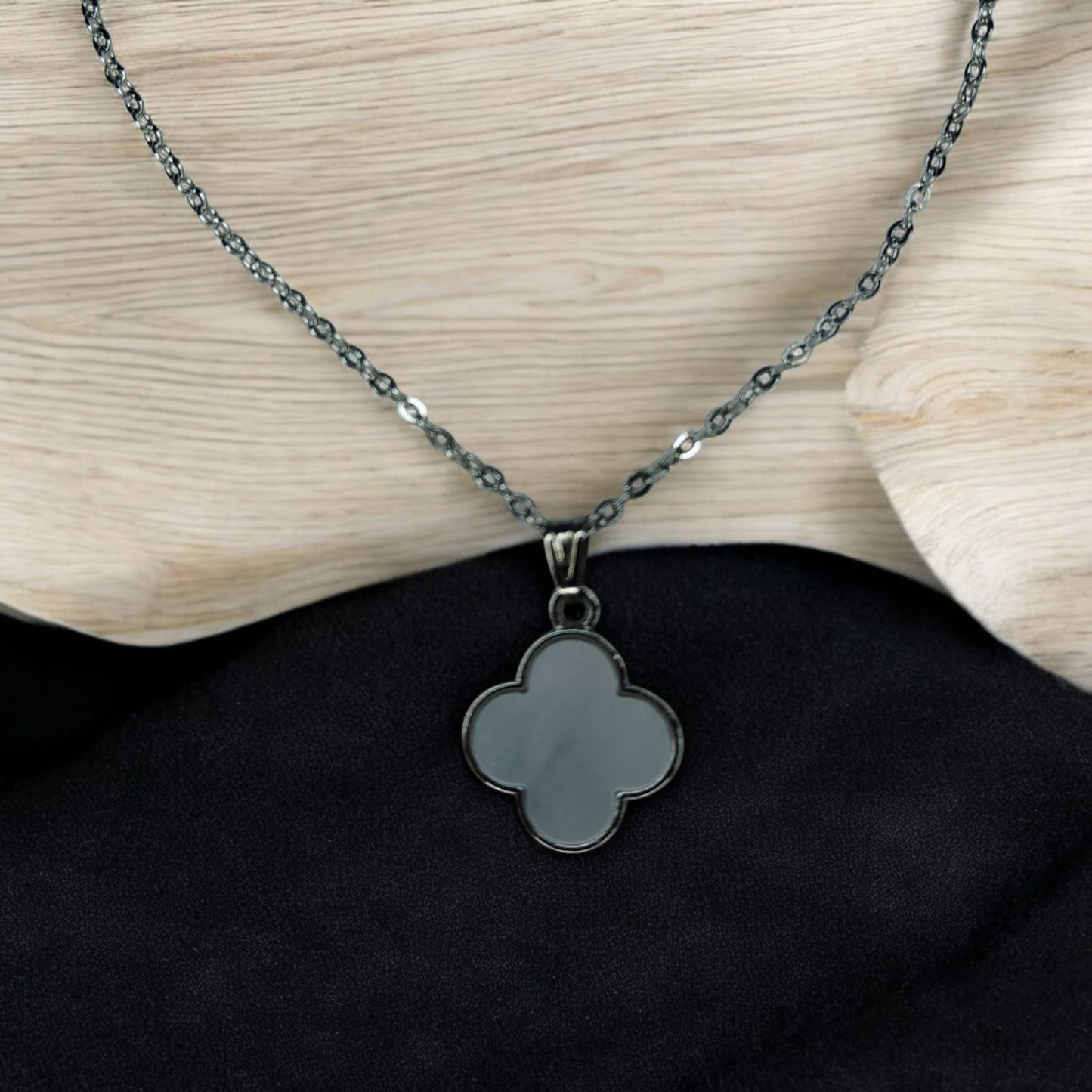 Four Leaf Clover Pendant – Lucky Charm Jewelry for Women & Girls