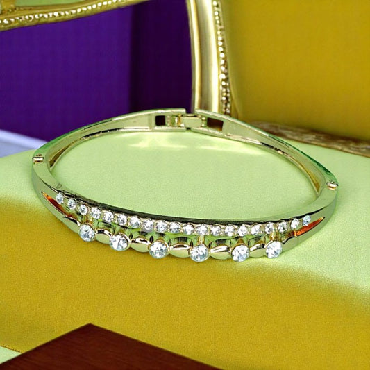 Dun’s Treasure Minimalist Gold Crystal Bracelet