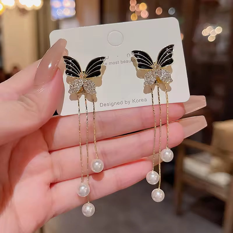 Black Butterfly Tassel Earrings – Elegant Long Chain with Pearl Studs