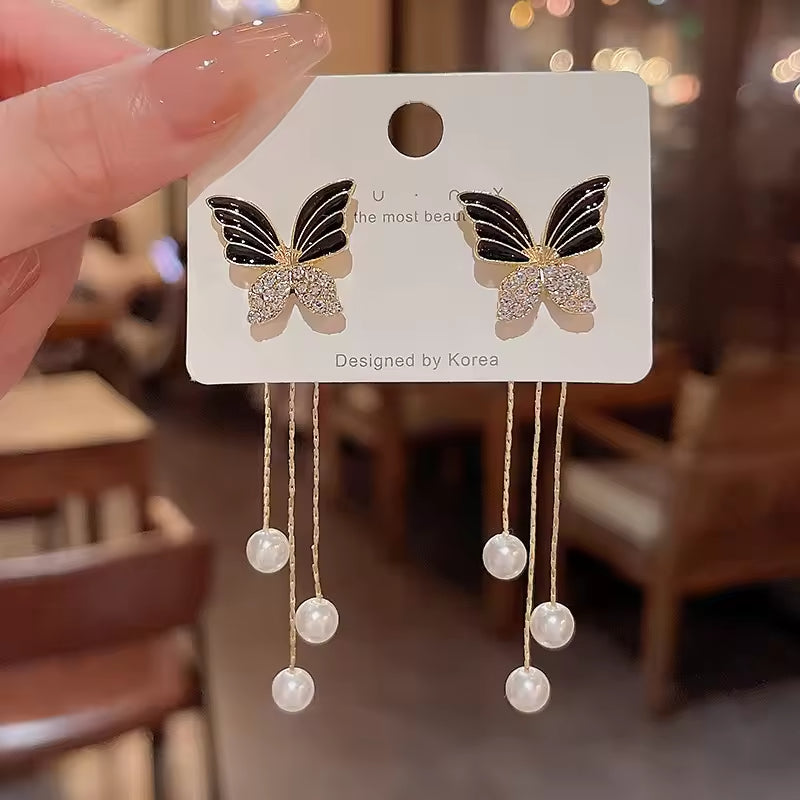 Black Butterfly Tassel Earrings – Elegant Long Chain with Pearl Studs