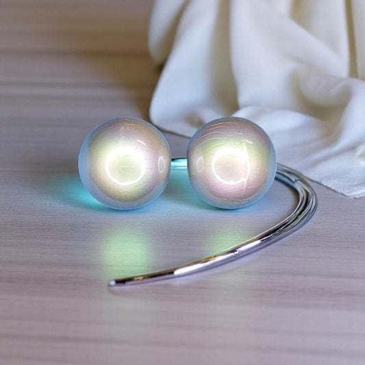 Dun’s Treasure Silver Pearl Stud Earrings